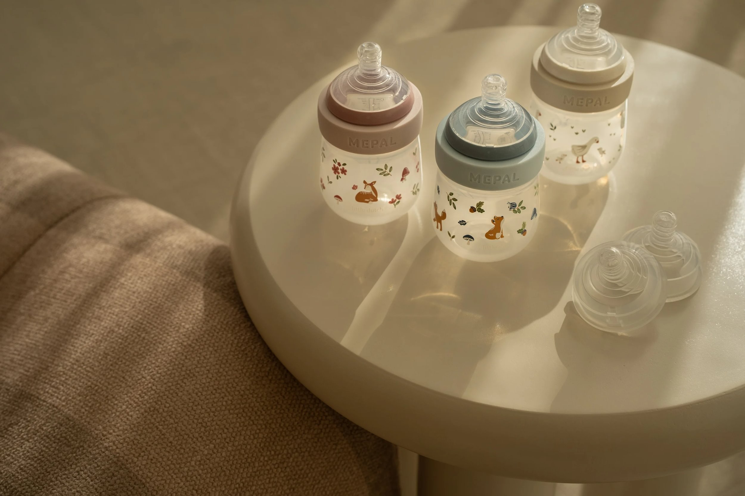 LITTLE DUTCH Kojenecké láhve 165 ml + 240 ml + 2 savičky Forest Friends