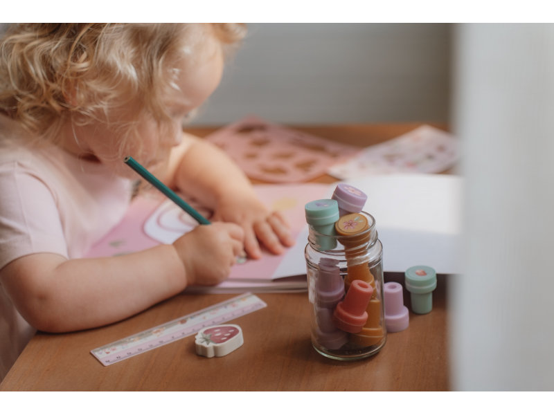 Razítka samobarvicí 16 ks Fairy Garden