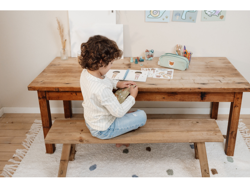 Kniha oblékací se samolepkami Forest Friends