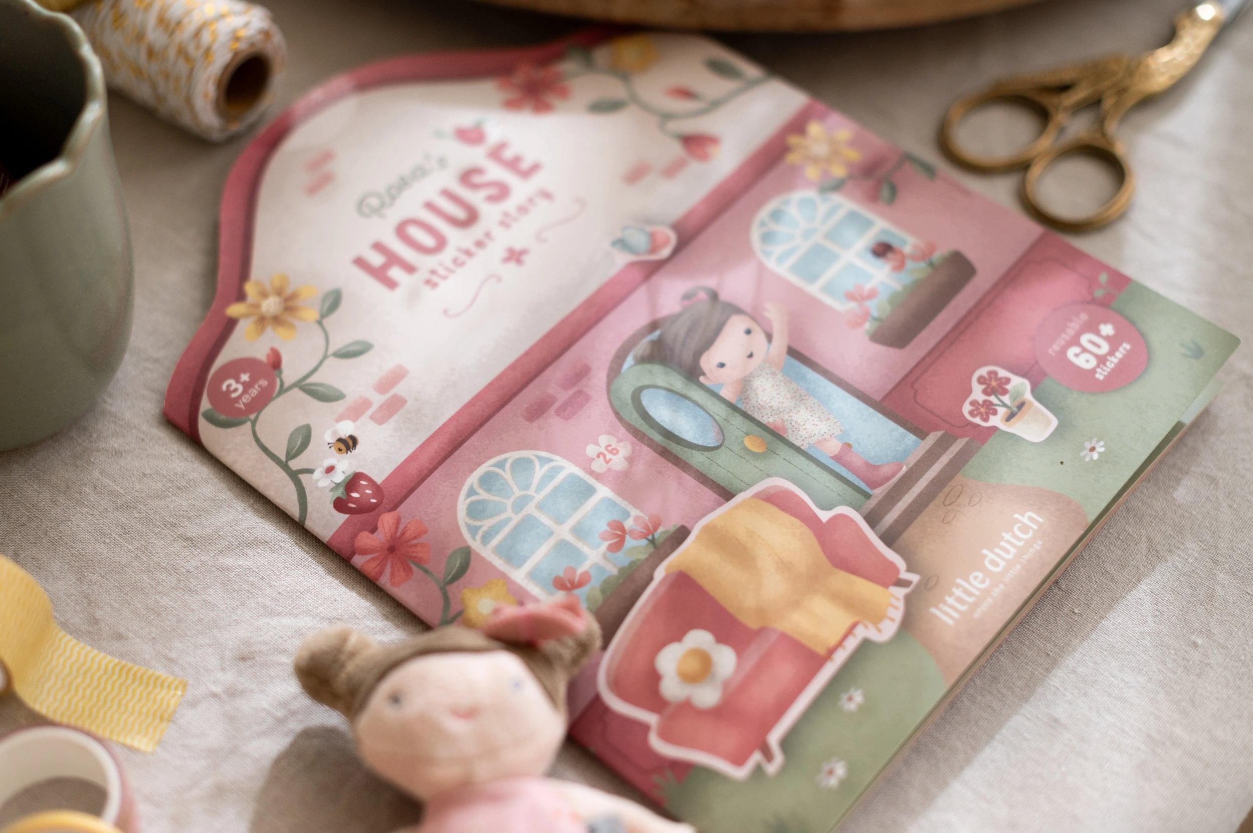 Knížka se samolepkami Dům Rosa