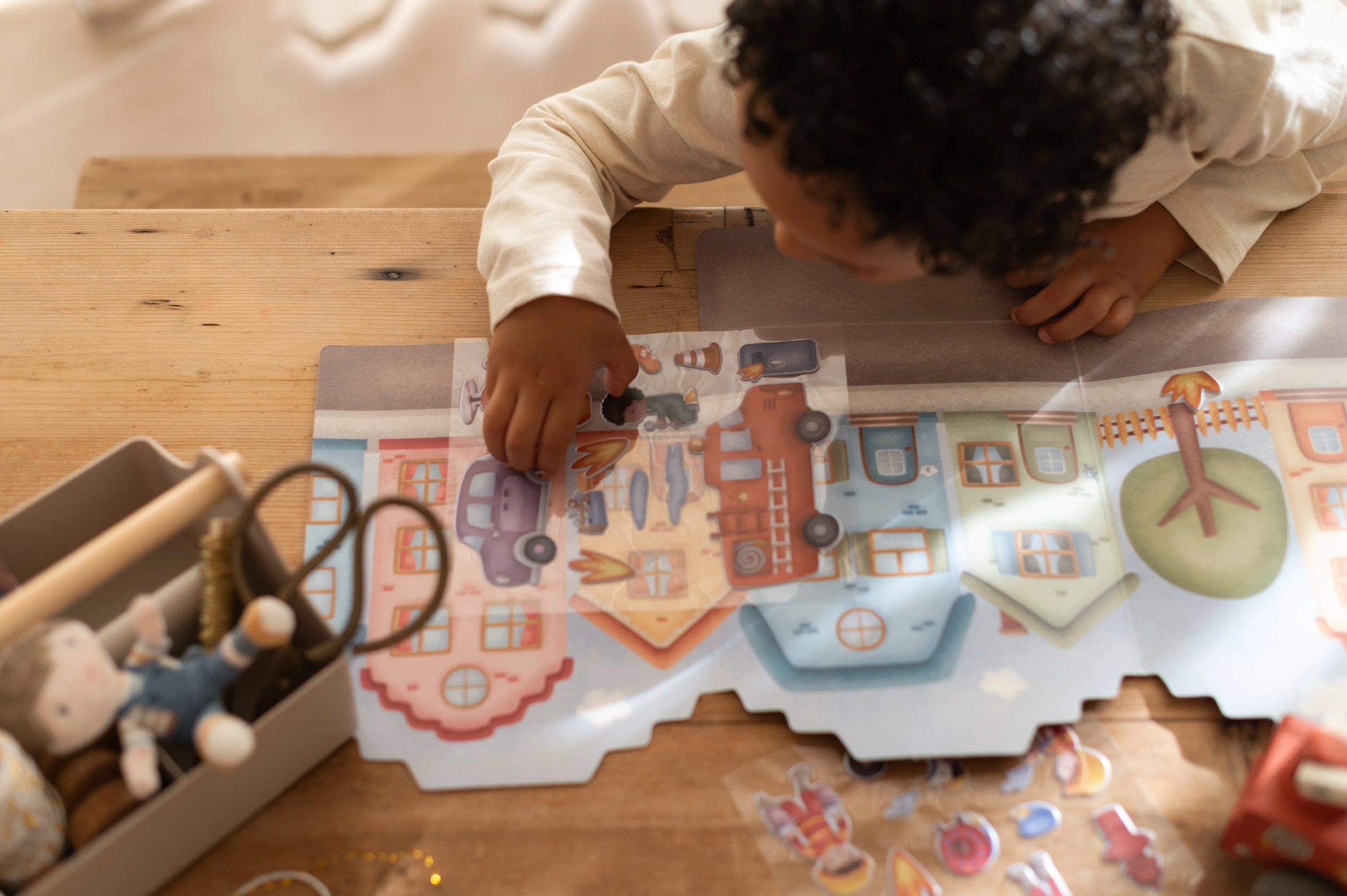 Knížka se samolepkami Hasičská stanice Jim