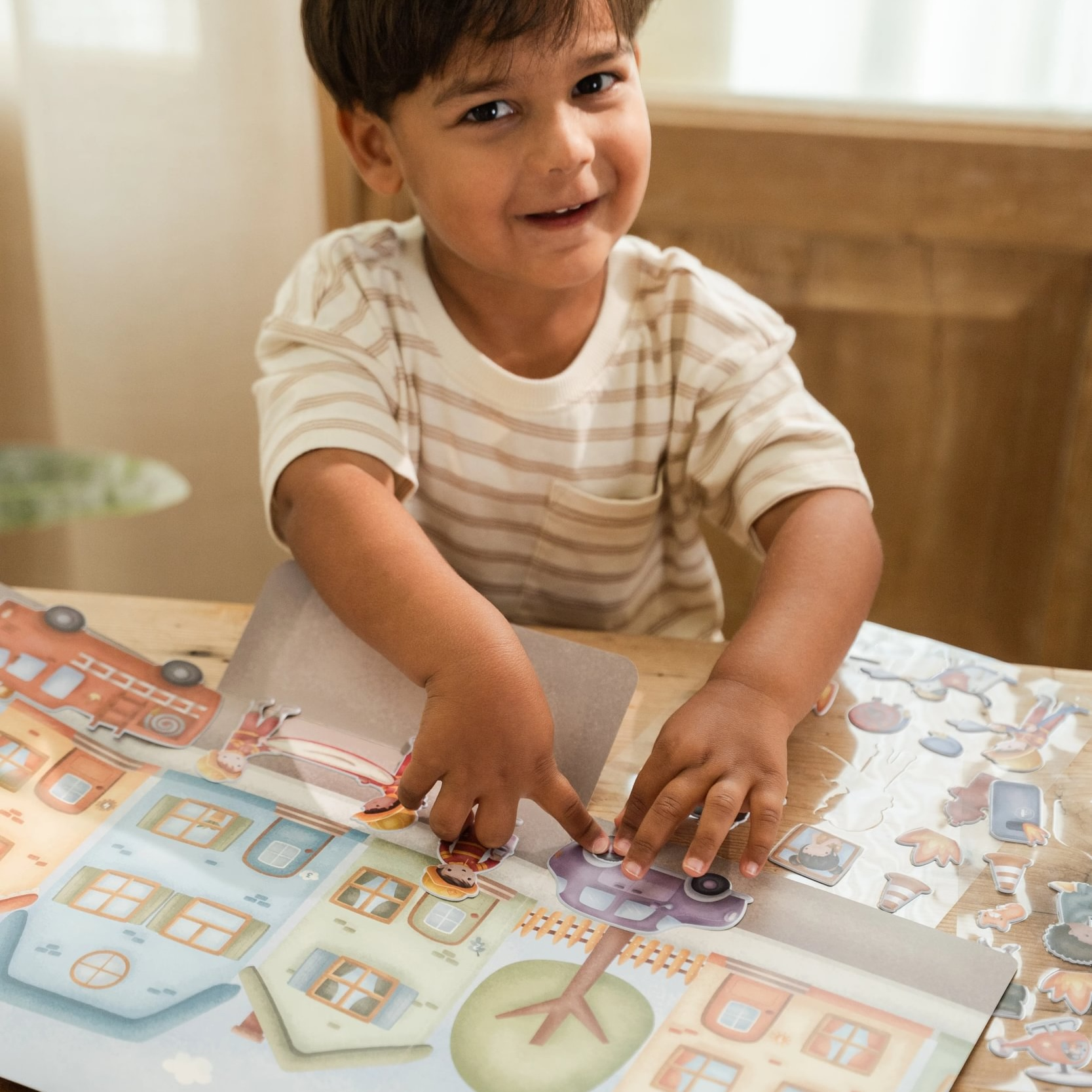 Knížka se samolepkami Hasičská stanice Jim