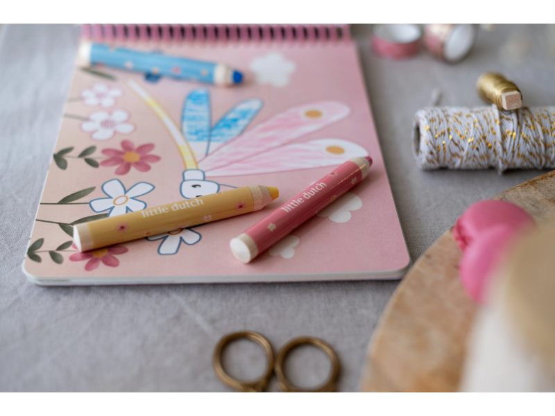 Omalovánky s pastelkami Zahrada Rosa