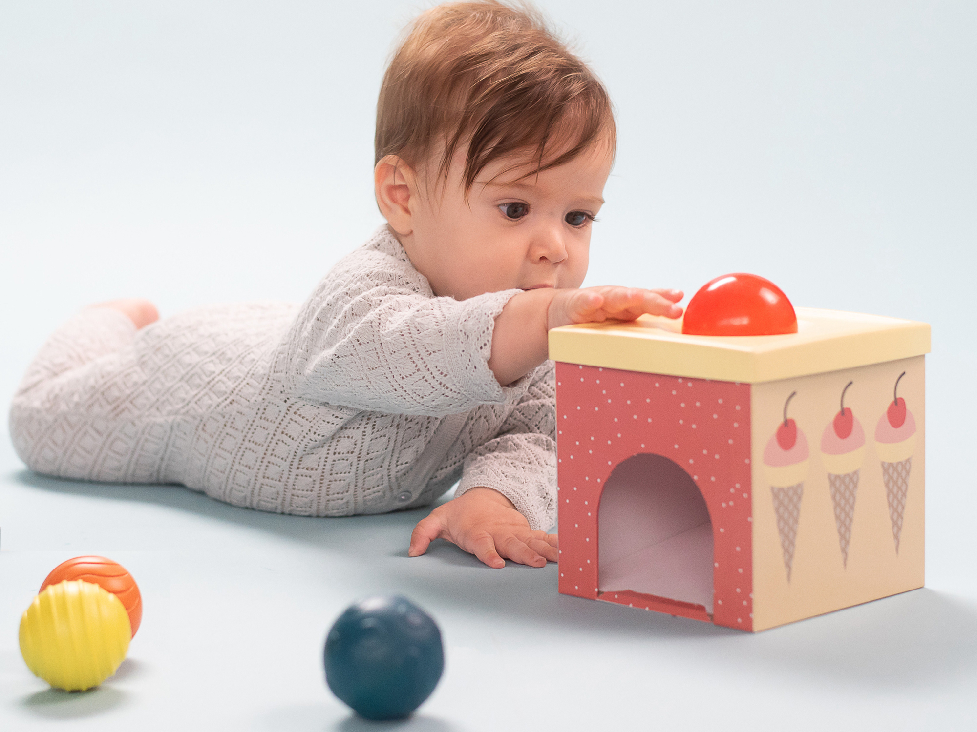 TAF TOYS Sada kostek a míčků Severní pól