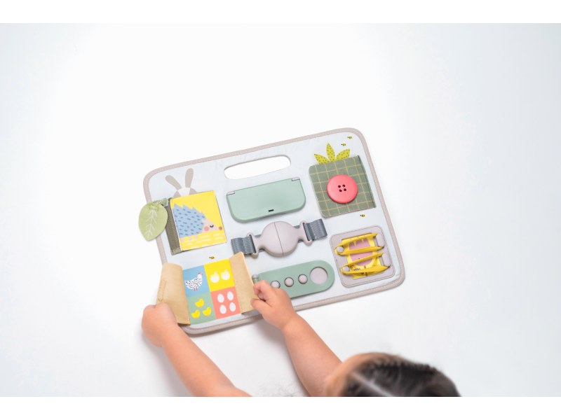 Hrací pult s aktivitami Zahrada