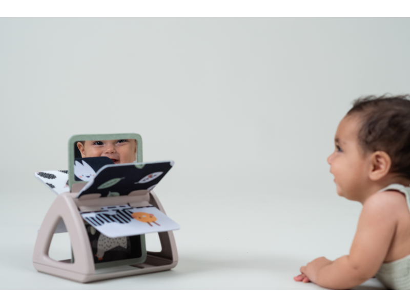 Otočná knížka Black & White