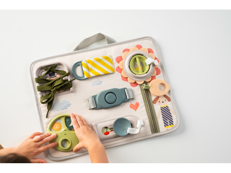 Hrací pult s aktivitami