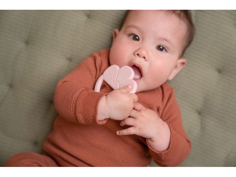 Kousátko silikonové květina