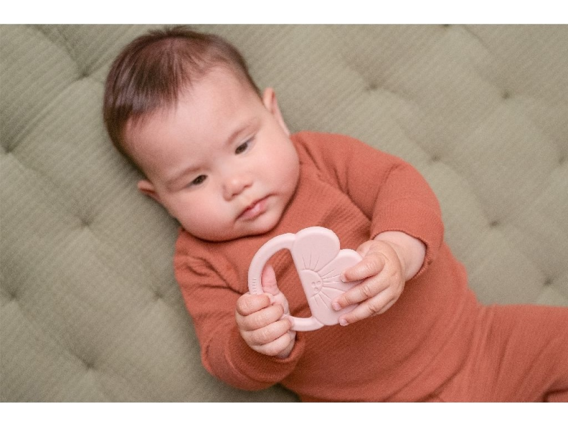 Kousátko silikonové květina