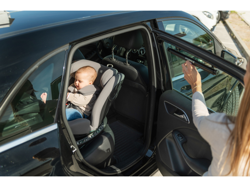 Sluneční clona do auta rolovací 2 ks