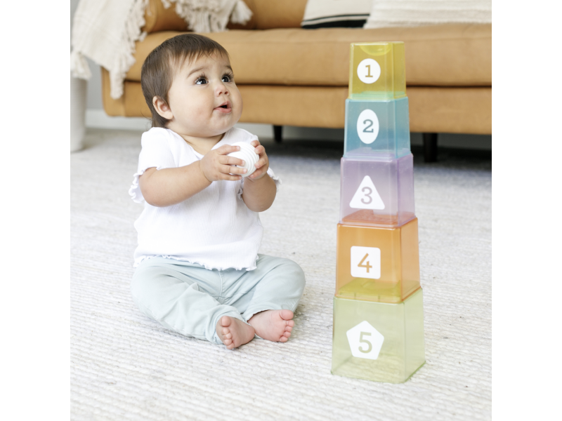 Sada stohovacích kelímků a míčku