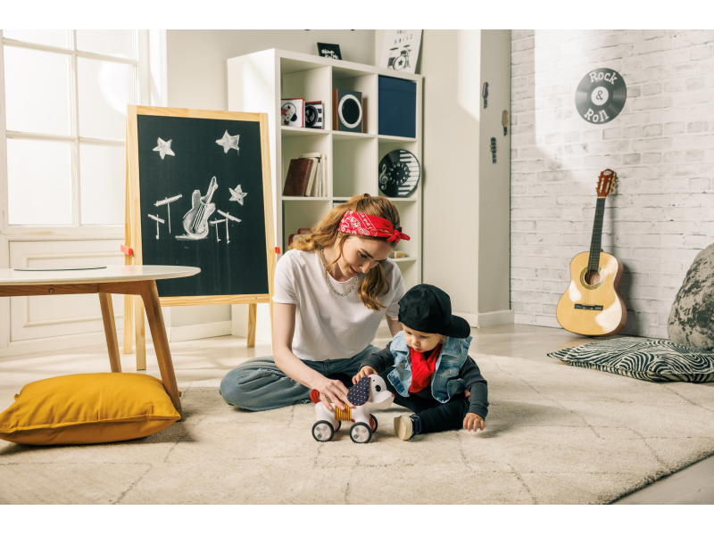 Pejsek jezdicí Charlie Tiny Rockers