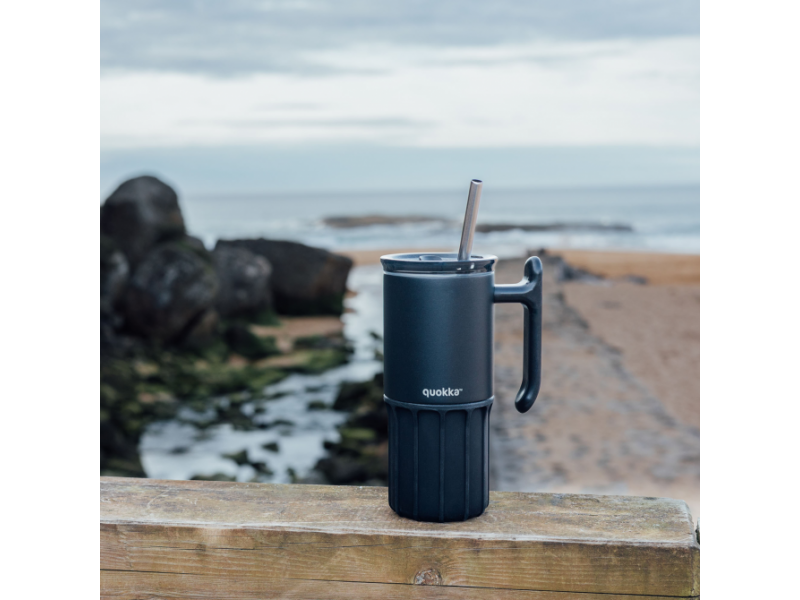 Nerezový termohrnek s brčkem Umi Black 720 ml