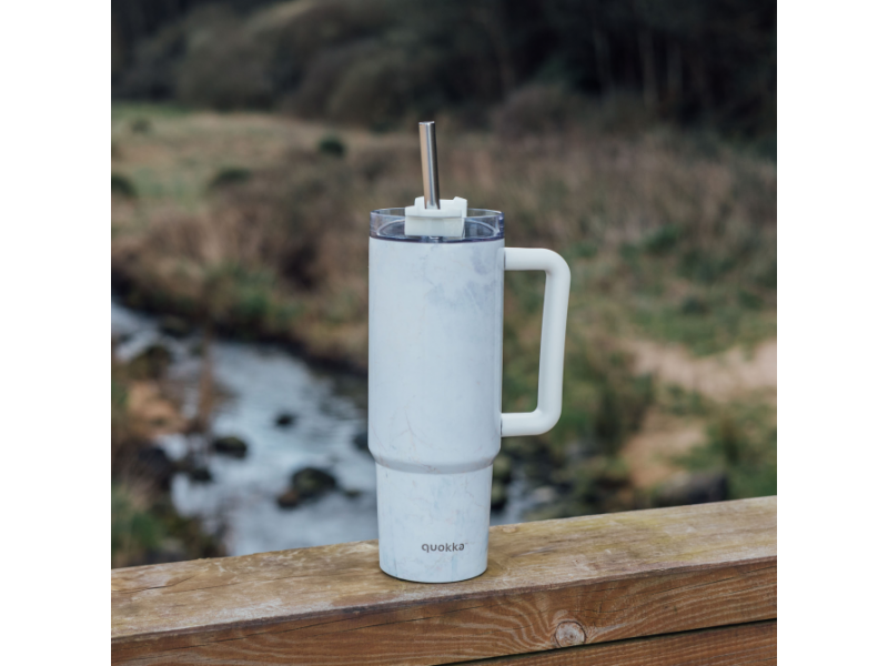 Nerezový termohrnek s brčkem Vibe Marble 880 ml