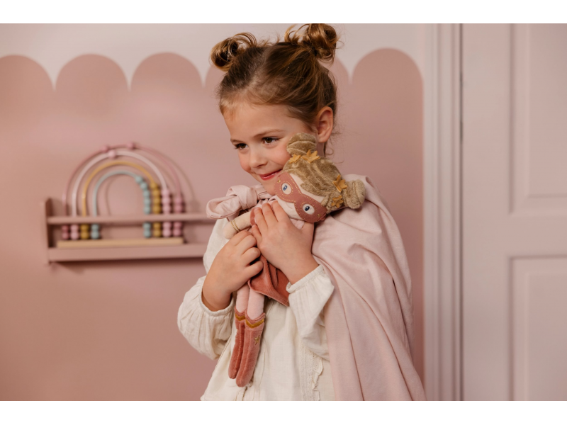 Panenka superhrdinka Rosa 35 cm