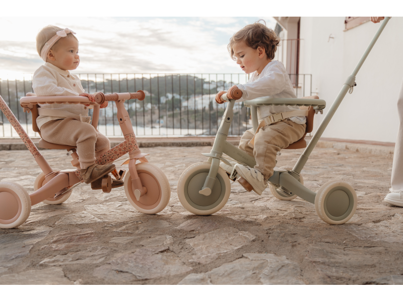 Tříkolka 4v1 Off White
