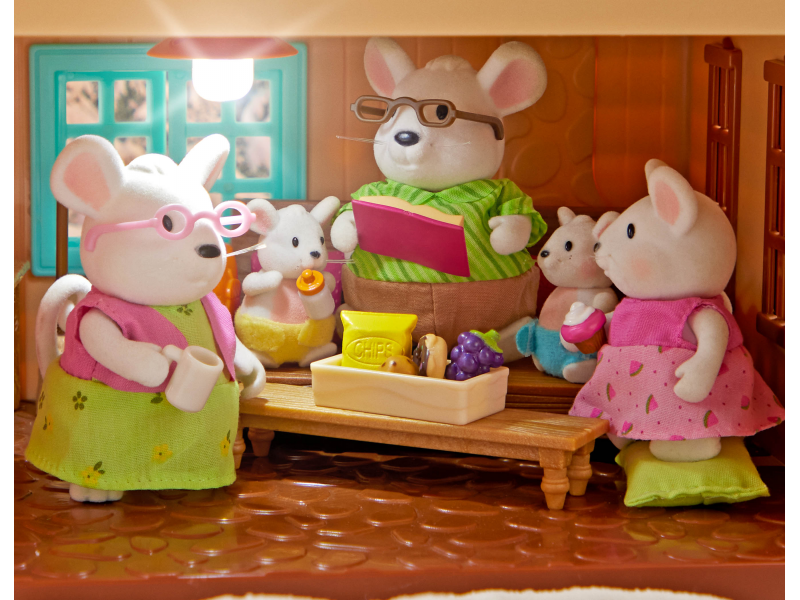 Rodina myší s prarodiči Nibblekin