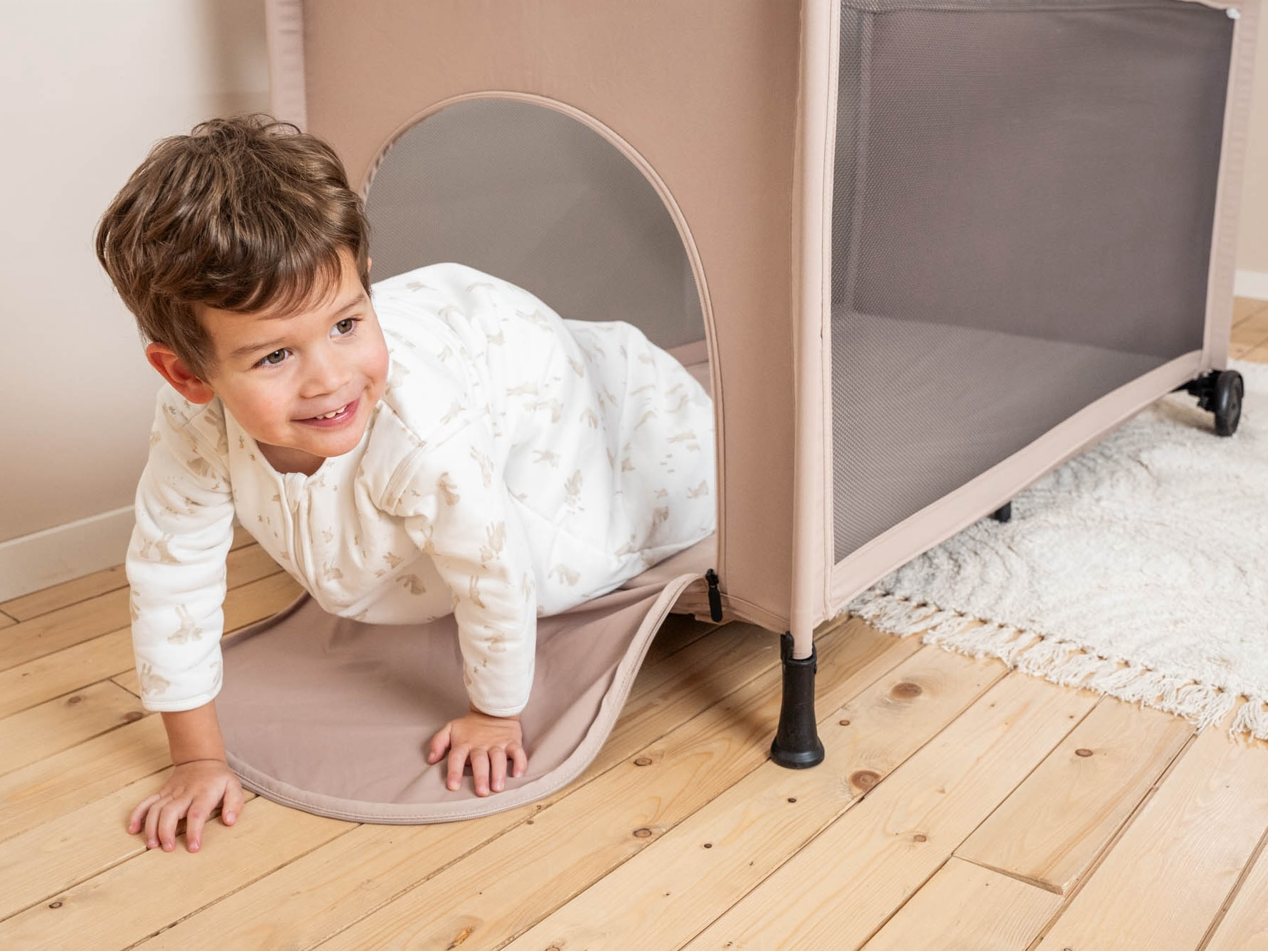 LITTLE DUTCH Postýlka cestovní Beige