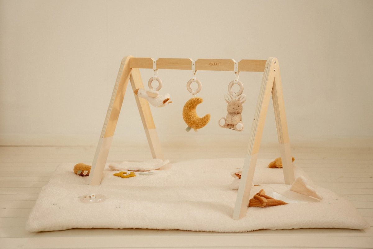 Dřevěná hrazdička Newborn Naturals