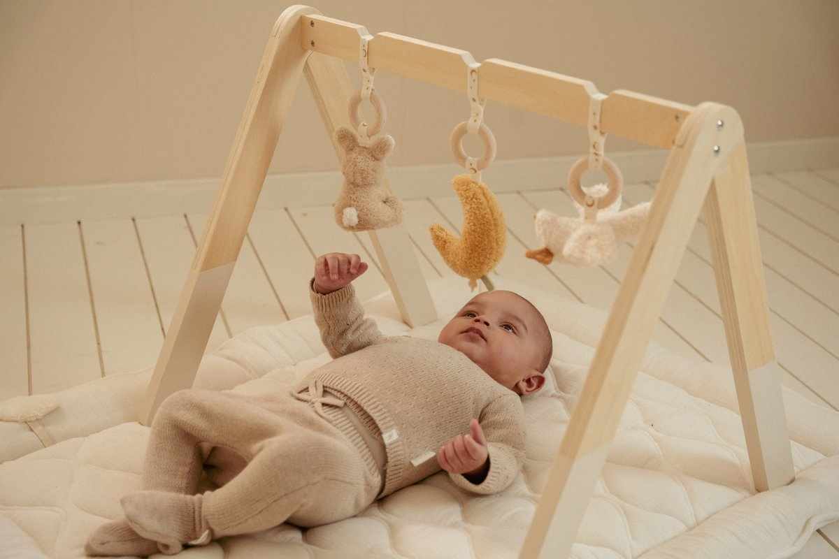 Dřevěná hrazdička Newborn Naturals