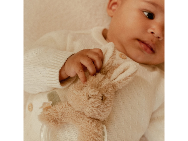 Chrastítko s korálky králíček Newborn Naturals