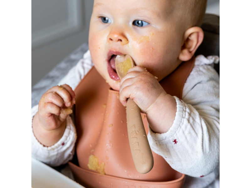 První lžičky silikonové 2 ks s pouzdrem Clay Praline