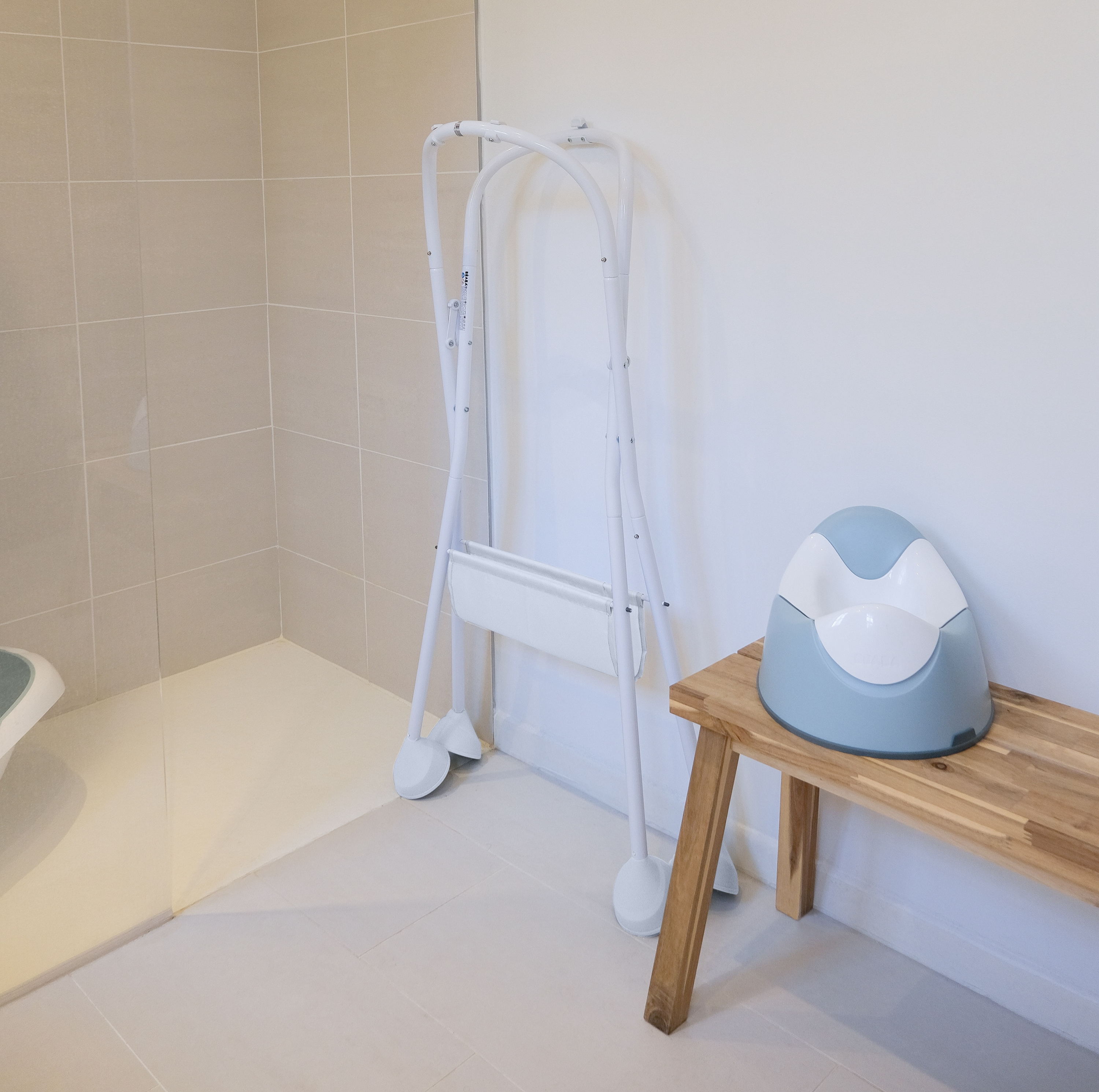 BEABA Stojan Camele'o pro vaničku / přebalovací pult bílý