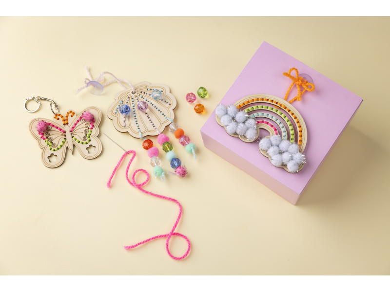 Kreativní sada Vyšívání dřevěných dekorací