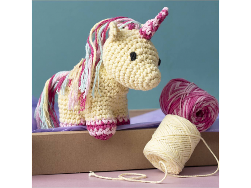 Sada na háčkování Amigurumi jednorožec