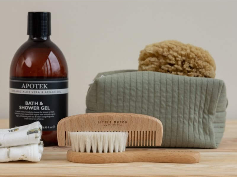 Dětský hřeben a kartáč dřevěný