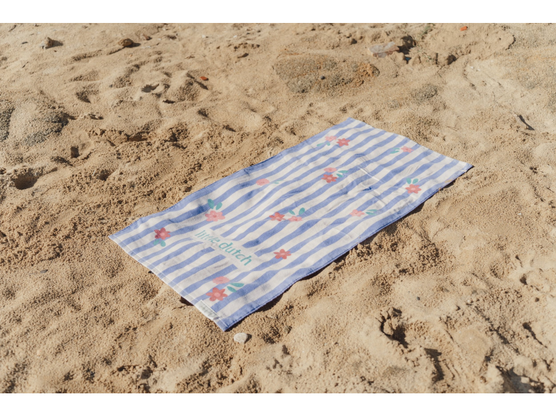 Plážová osuška  120x60 cm  Dreamy Purple Stripe