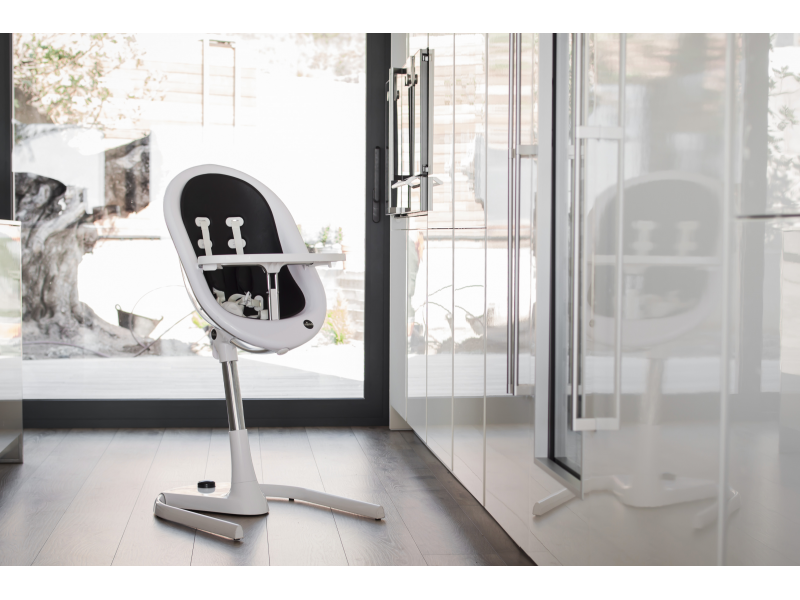 Židlička Moon White / Black