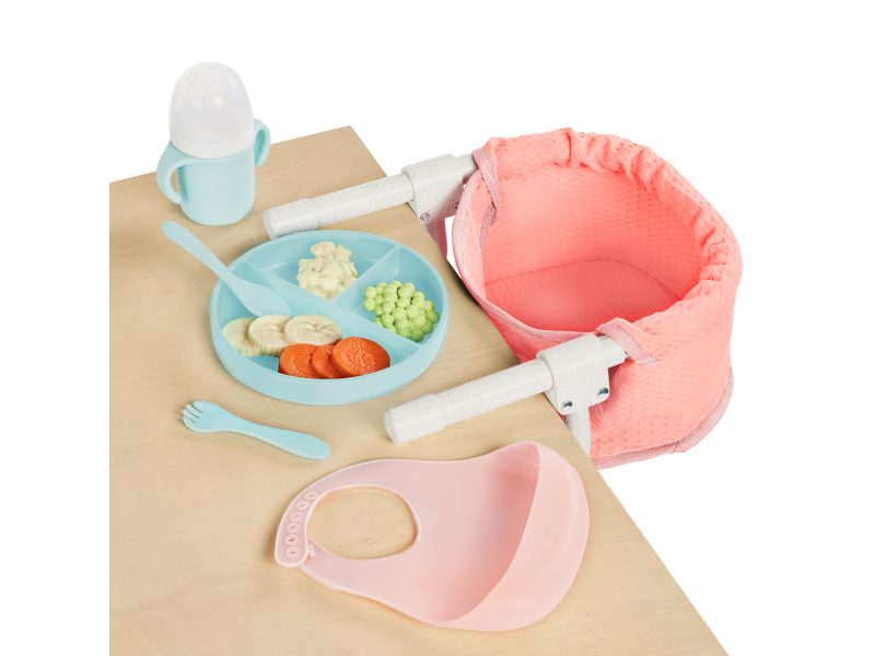 Židlička ke stolu pro panenky s doplňky