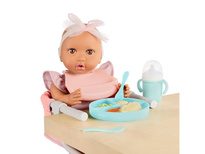 Židlička ke stolu pro panenky s doplňky