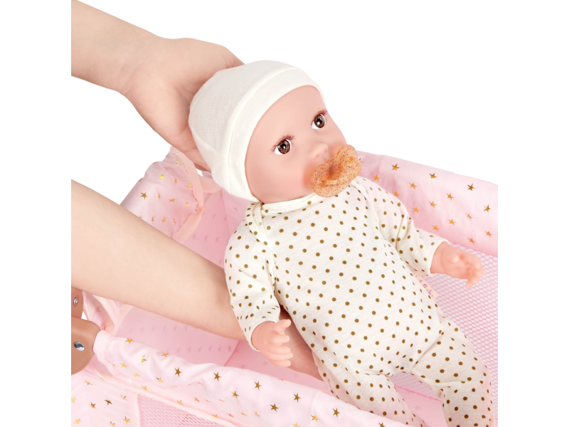 Postýlka pro panenku s doplňky