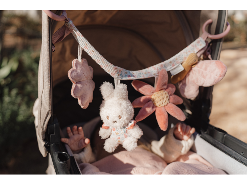 Řetěz na kočárek králíček Miffy Lucky Blossom