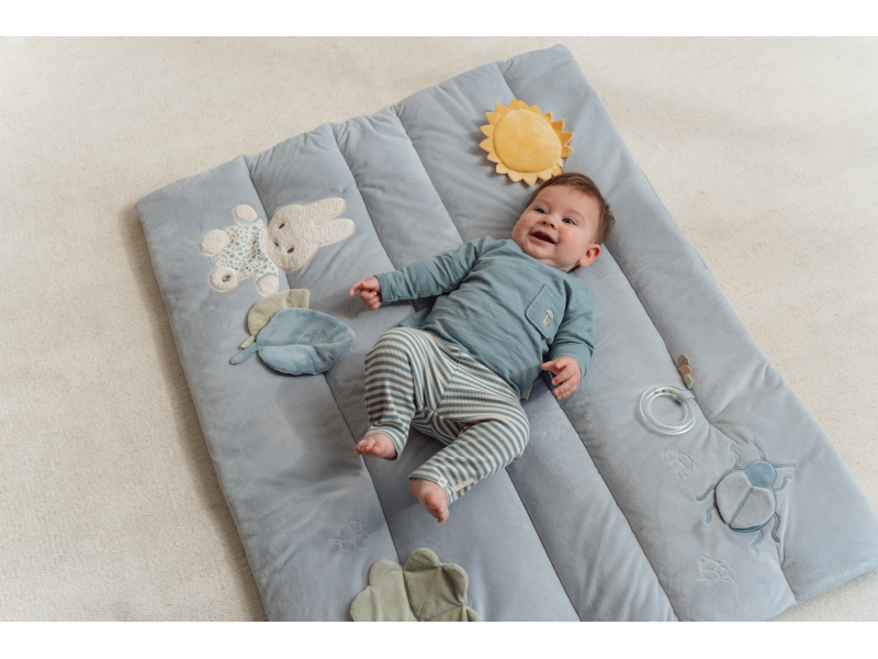 Hrací deka králíček Miffy Lucky Leaves