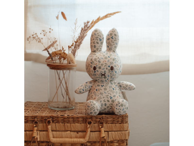 Králíček Miffy textilní Lucky Leaves 20 cm
