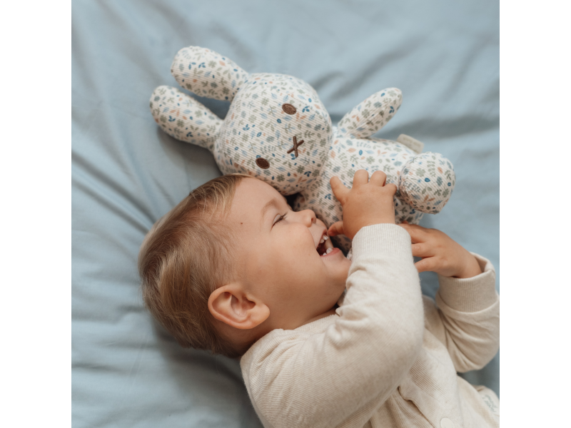 Králíček Miffy textilní Lucky Leaves 20 cm
