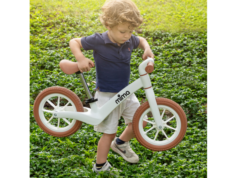 Odrážedlo Zoom Lite Black