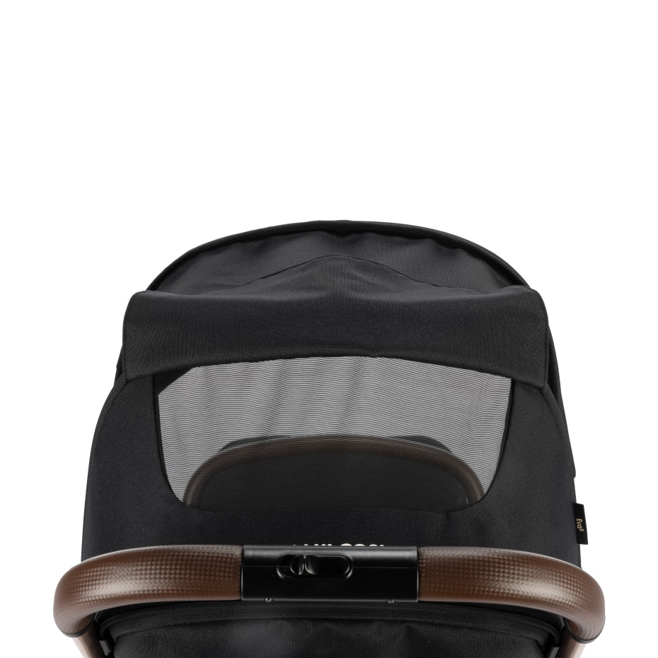 Eva 3 kočárek Essential Black Champagne
