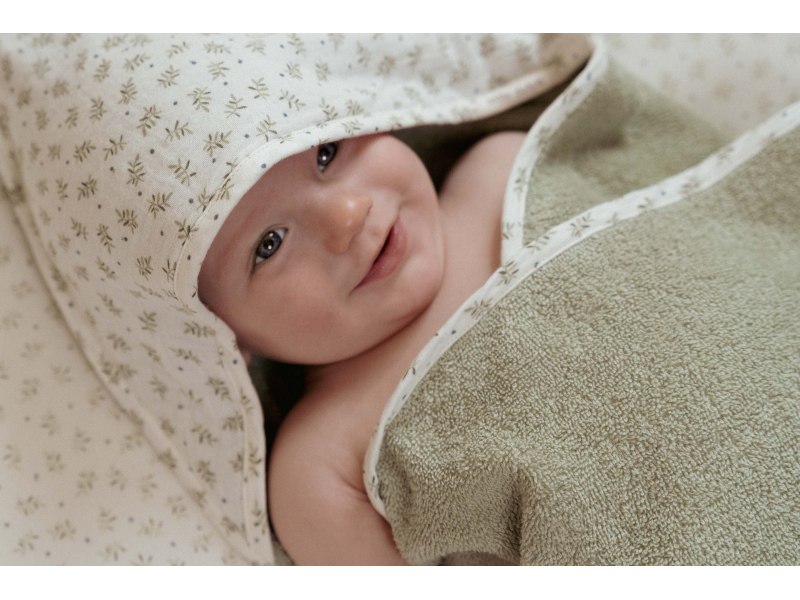 Osuška s kapucí 75x75 cm Blueberry Leaves