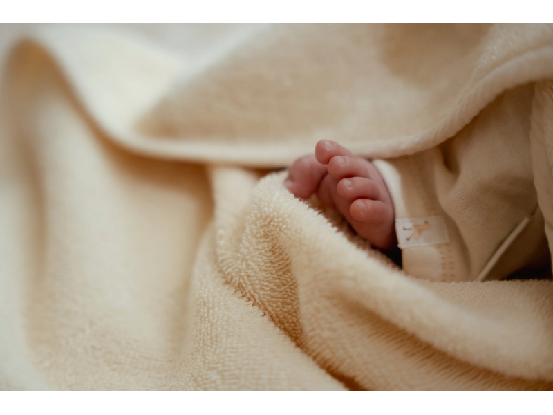 Osuška s kapucí 75x75 cm Husa Newborn Naturals