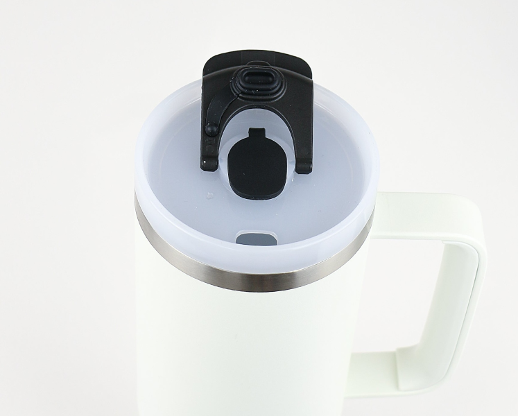 Termohrnek 800 ml Cream